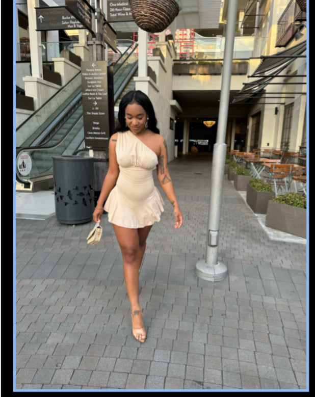 Fernanda One Shoulder Pleated Dress x Cream