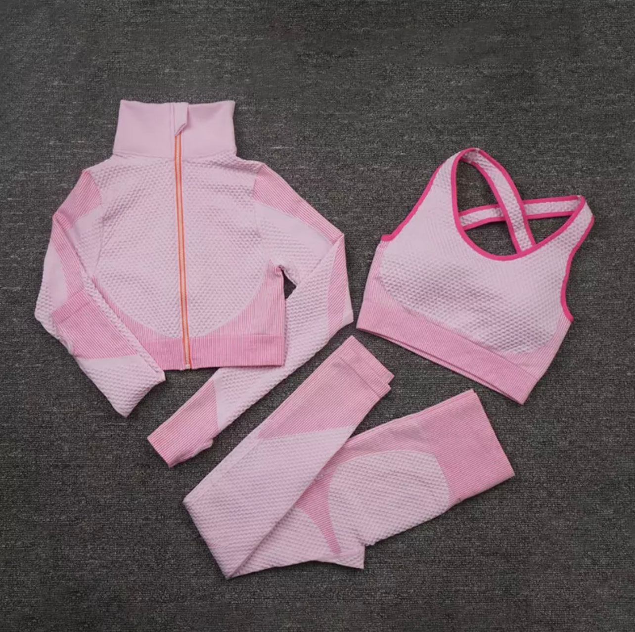 PRE-ORDER Trinity 3 Piece Seamless Fitness Set x Pink