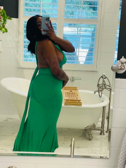 Shaya Ring Gown x Green