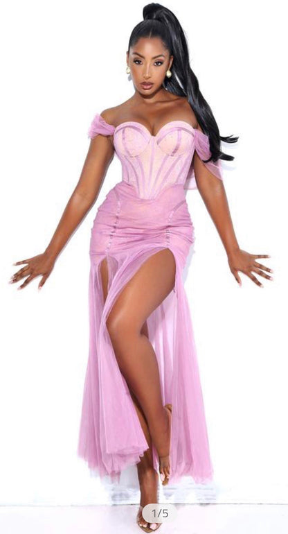 Esmeralda x Blush